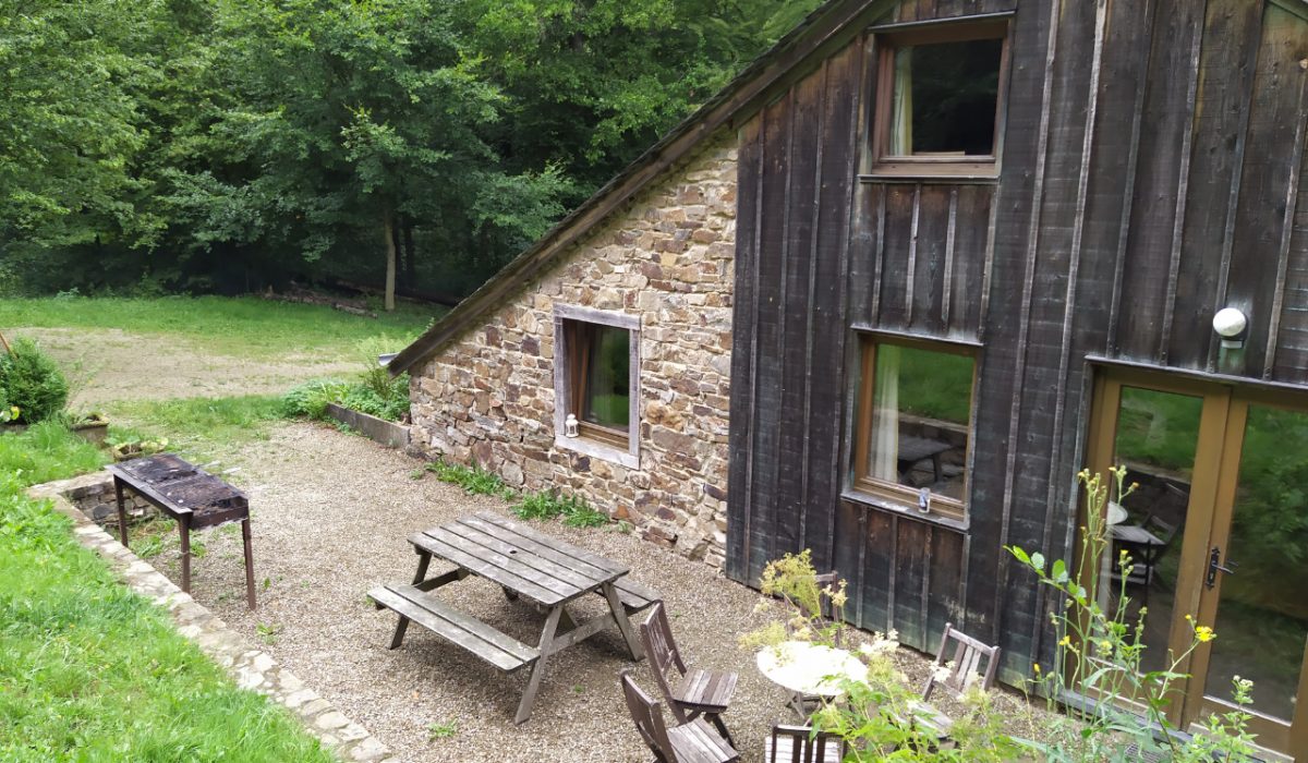 La terrasse supérieure de la Scierie